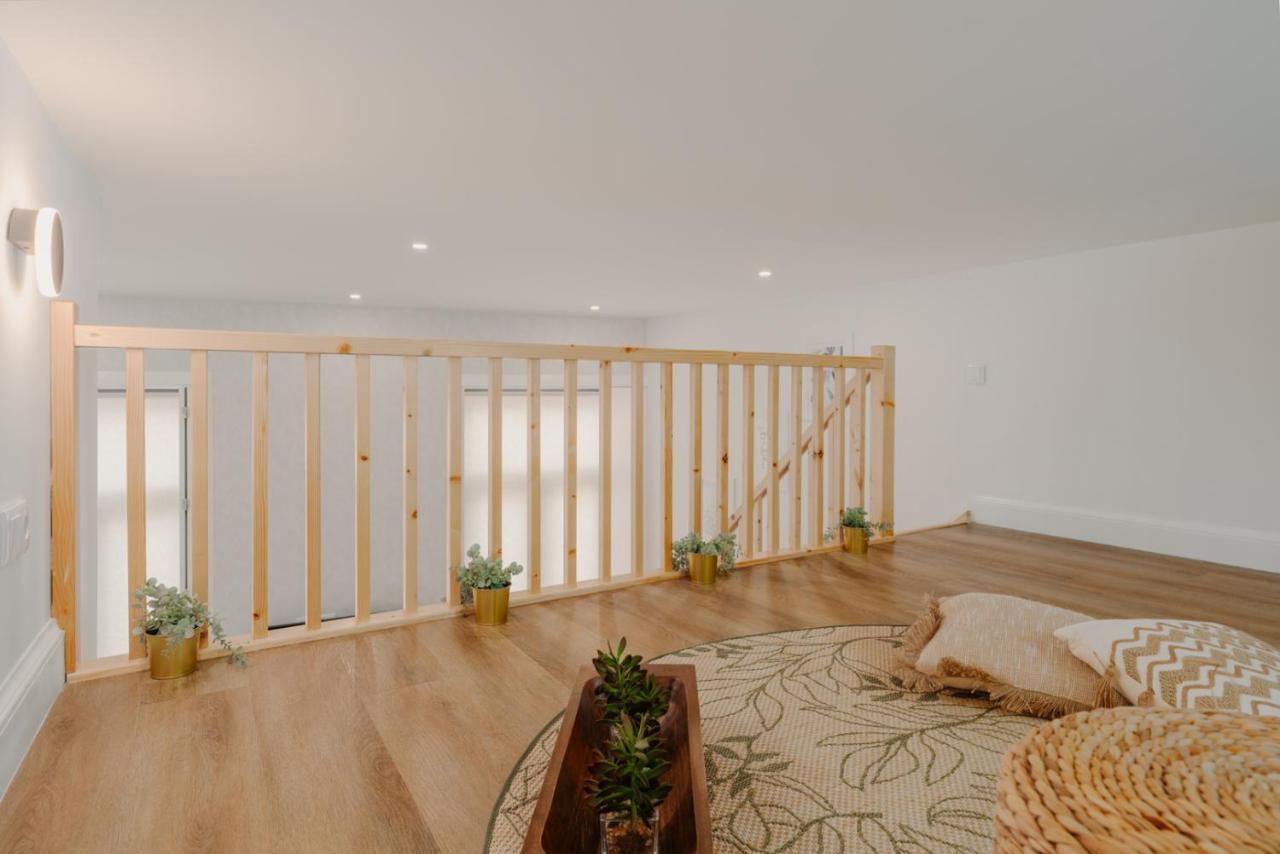 Charming Central Studio With Ac, Next To Metro Station Apartment Porto Bagian luar foto