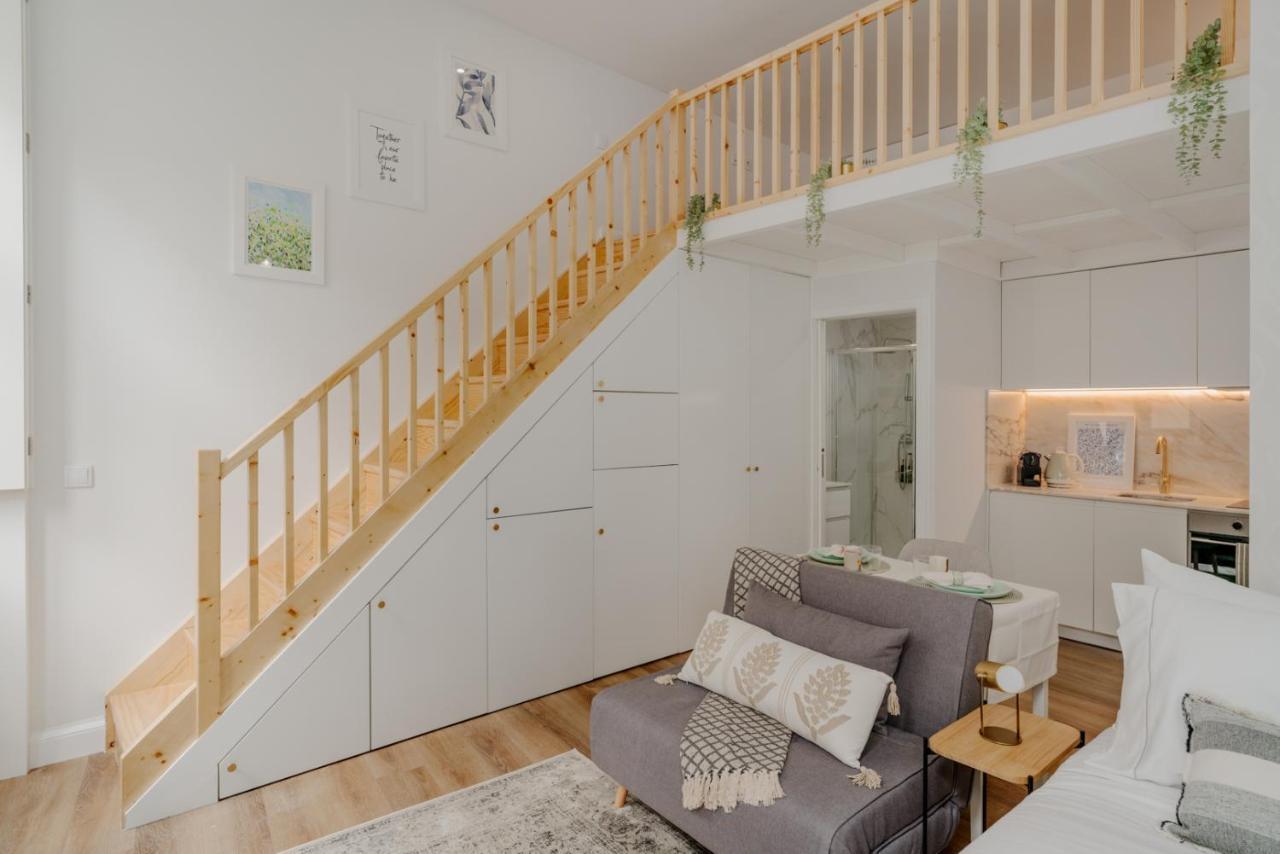 Charming Central Studio With Ac, Next To Metro Station Apartment Porto Bagian luar foto