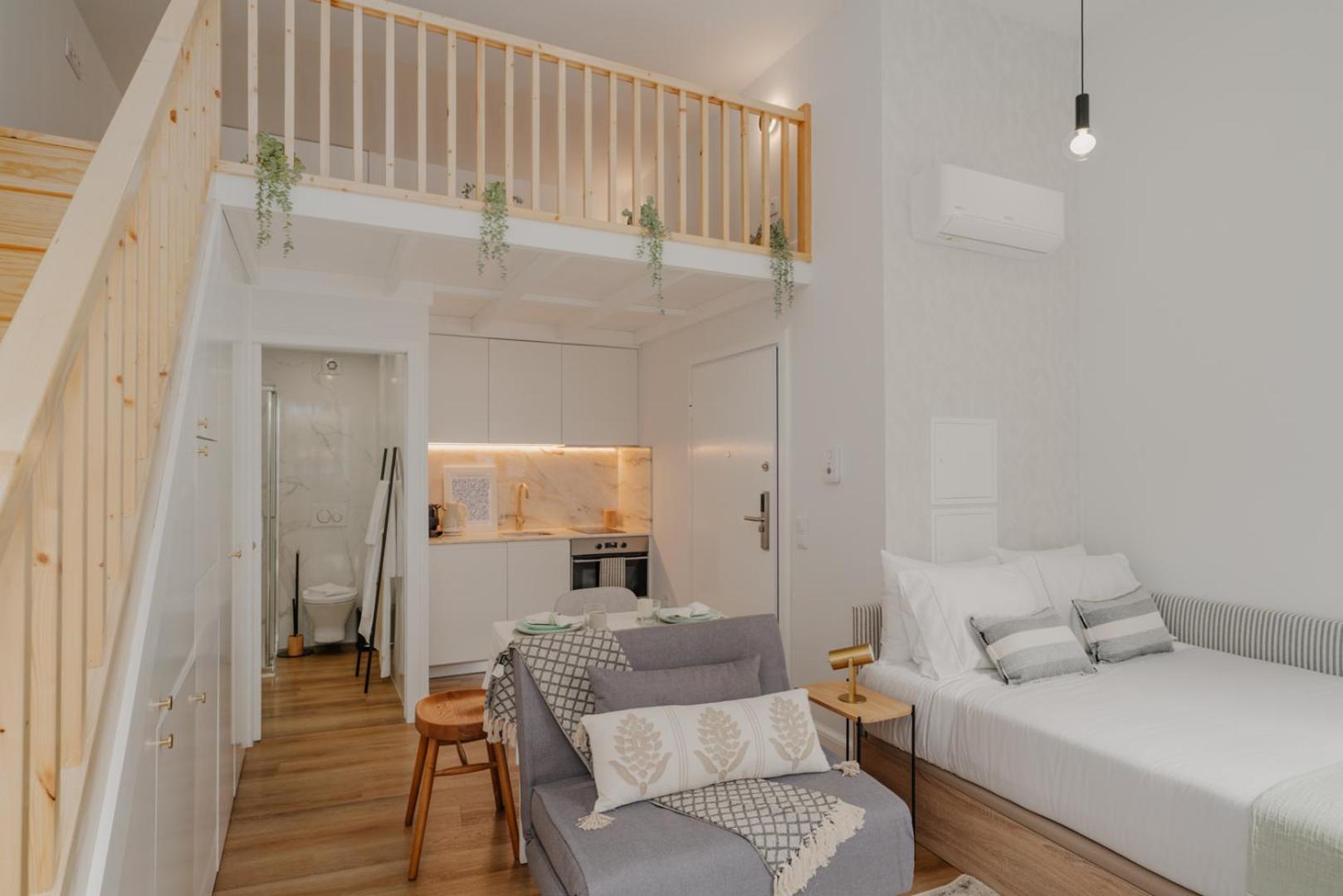 Charming Central Studio With Ac, Next To Metro Station Apartment Porto Bagian luar foto